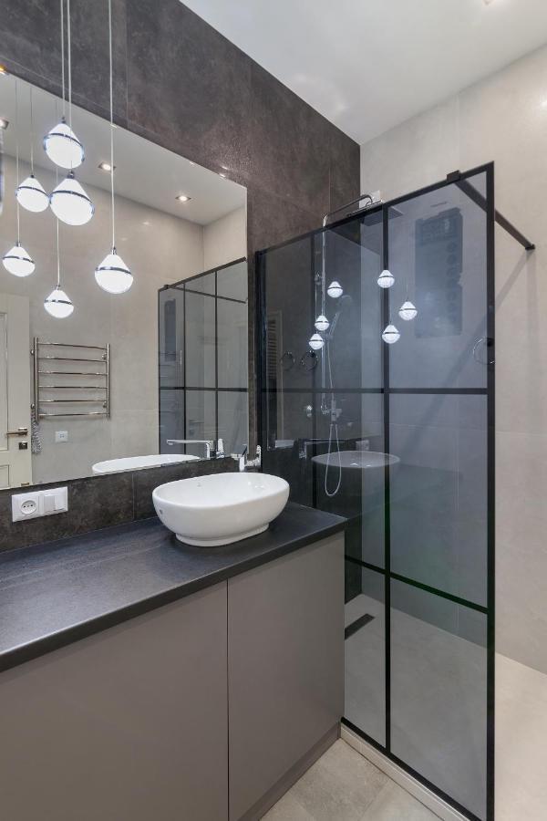Апартамент З Дизайнерським Ремонтом Lviv Extérieur photo